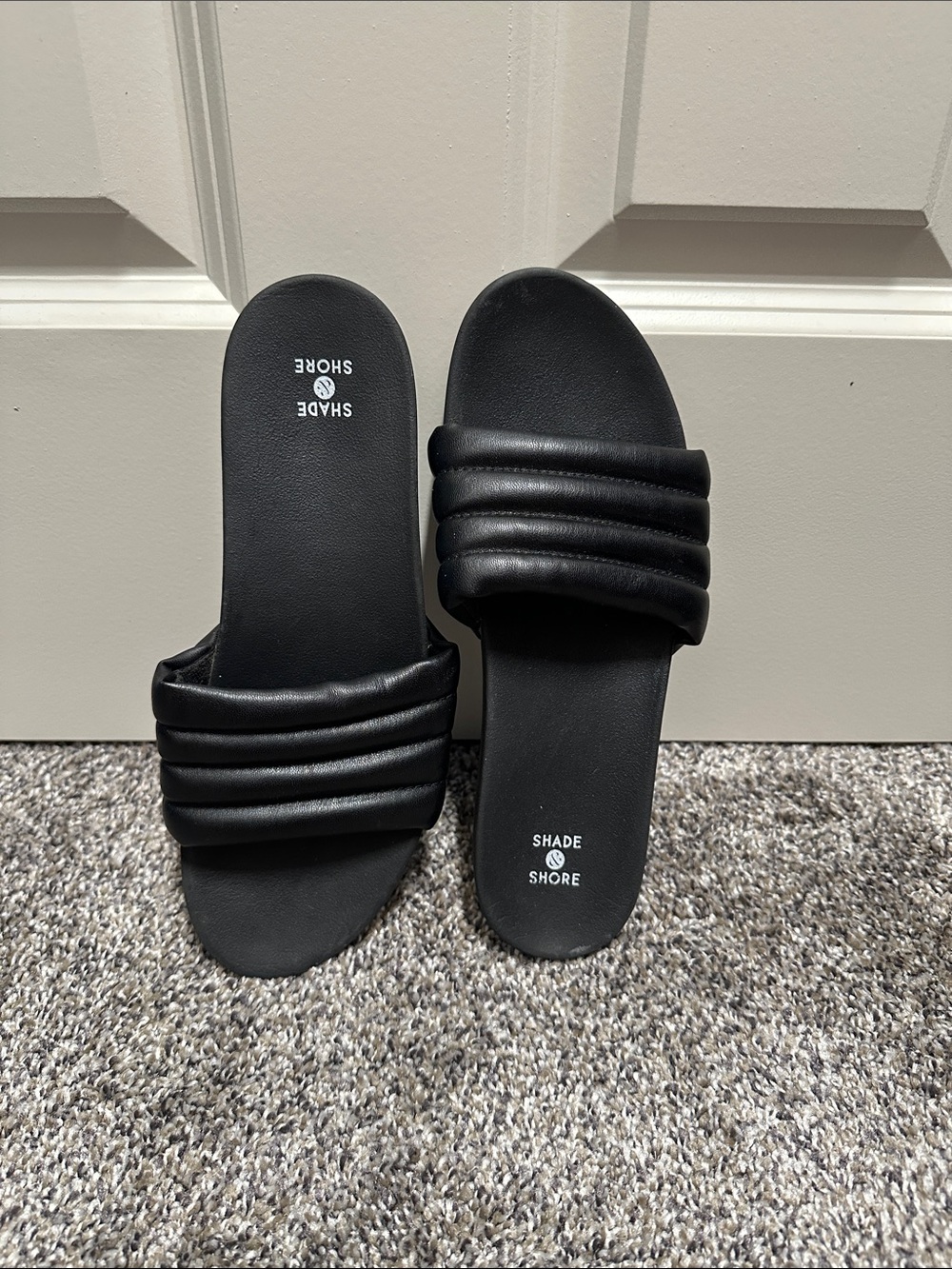Shade & Shore Black Padded Slide Sandals